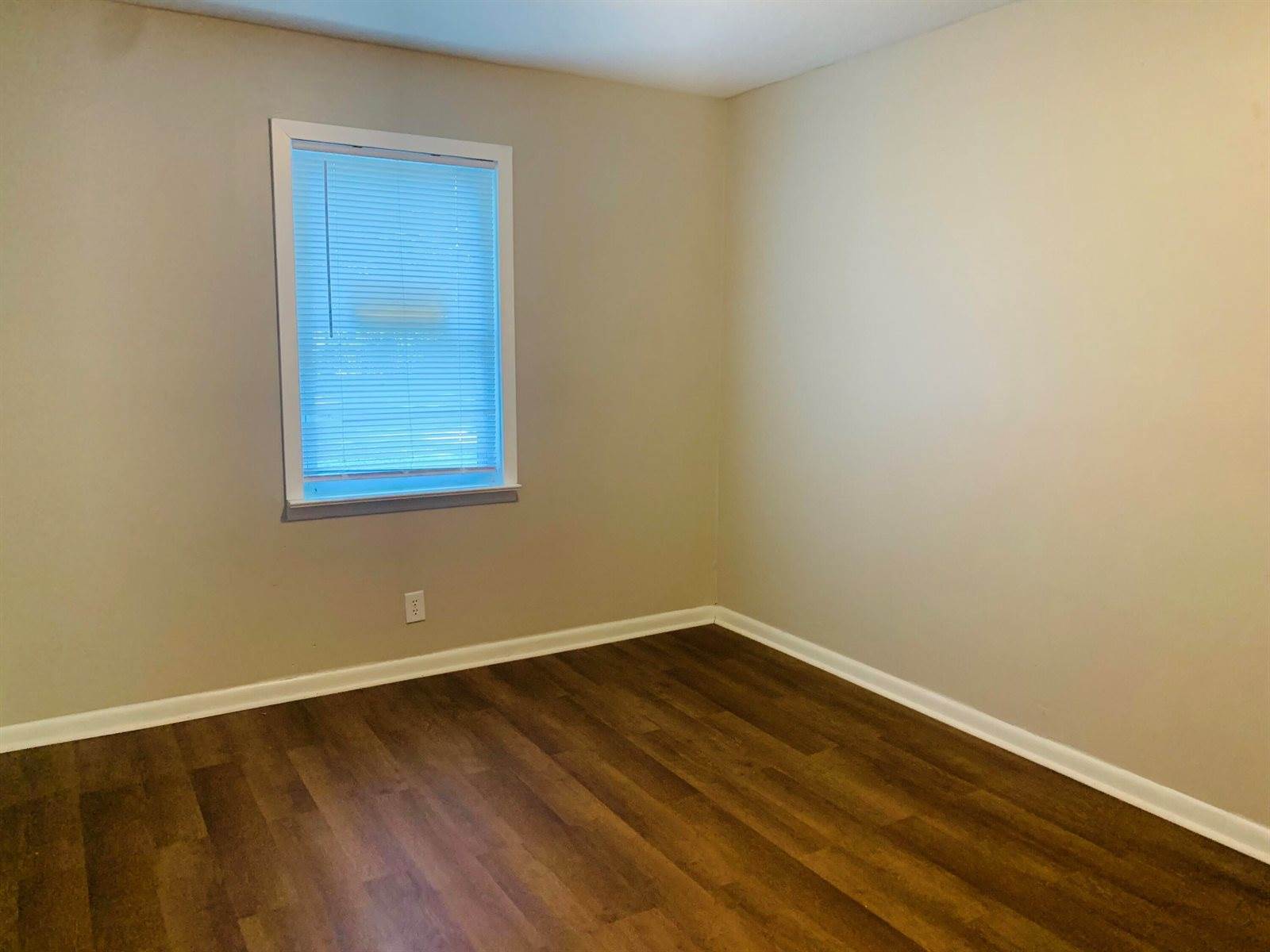 1613 Carr Drive Dr, Rocky Face, GA 30740