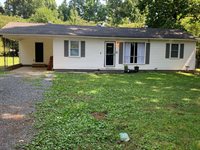 1613 Carr Drive Dr, Rocky Face, GA 30740