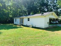 1613 Carr Drive Dr, Rocky Face, GA 30740