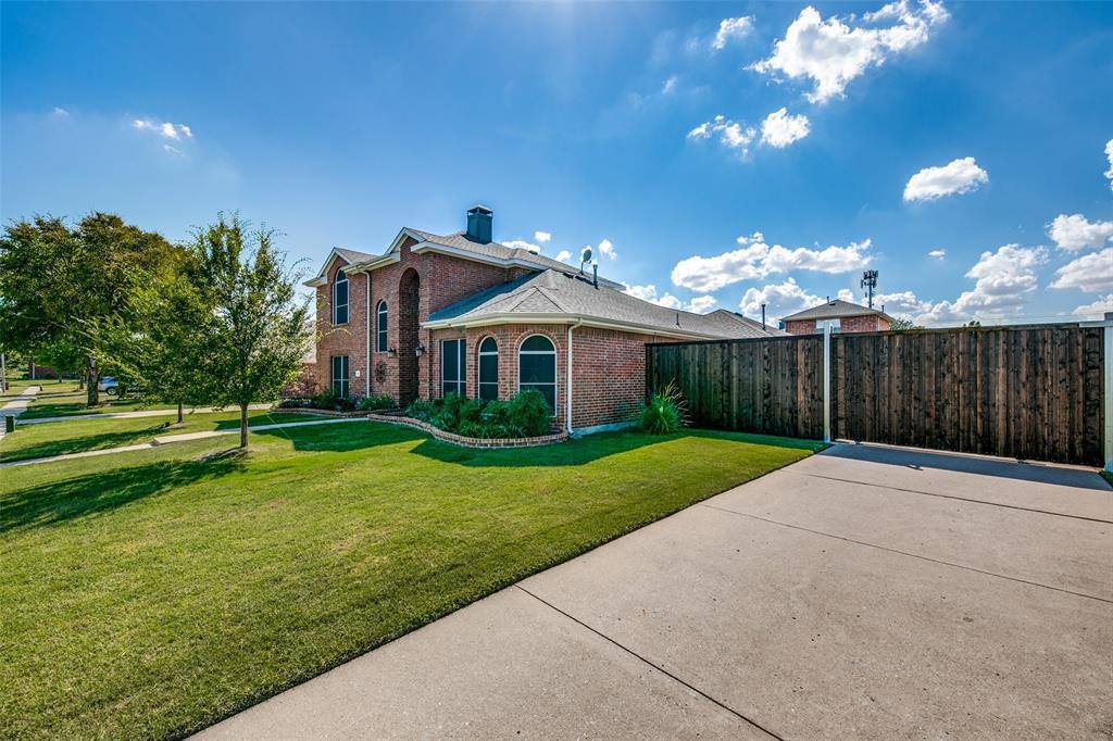 1205 Cactus Path Drive, Murphy, TX 75094