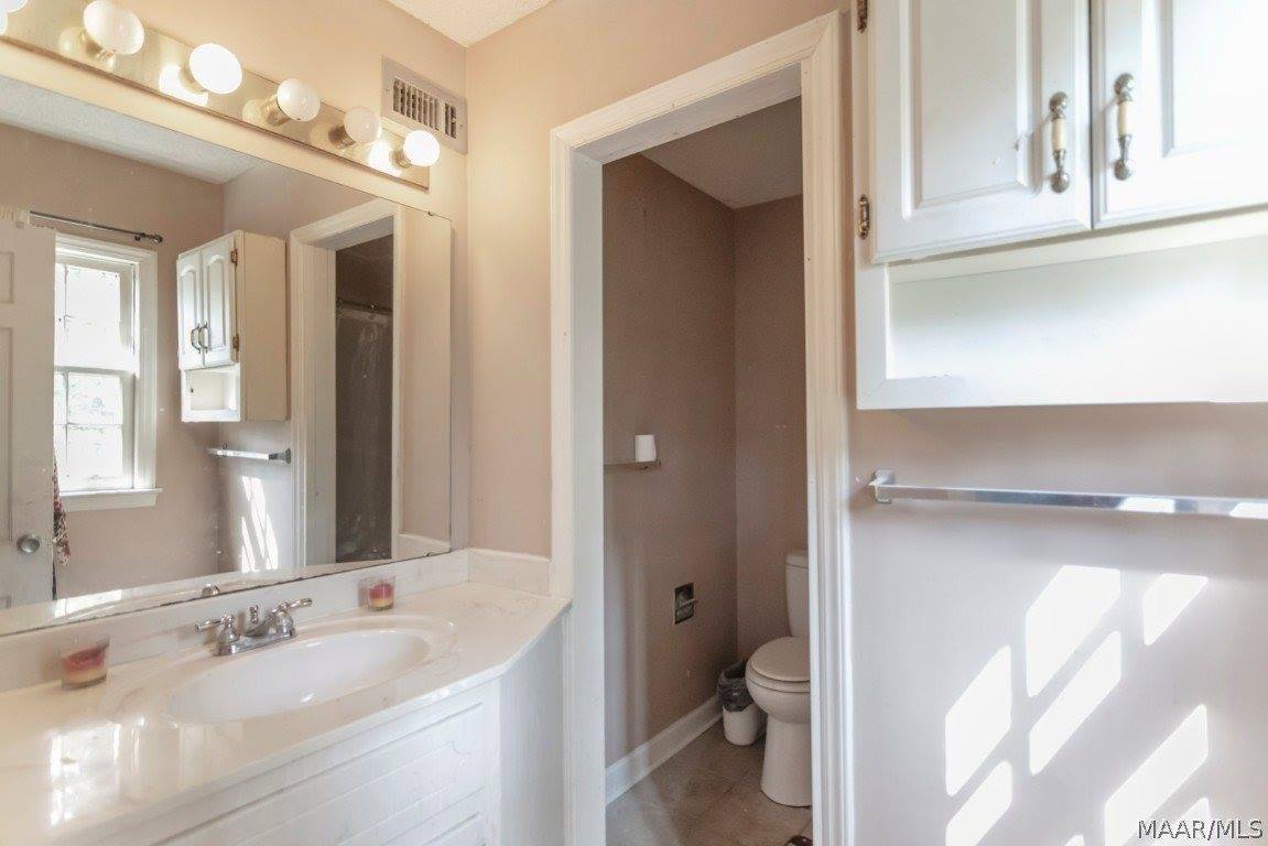 122 Pauline Circle, Wetumpka, AL 36092