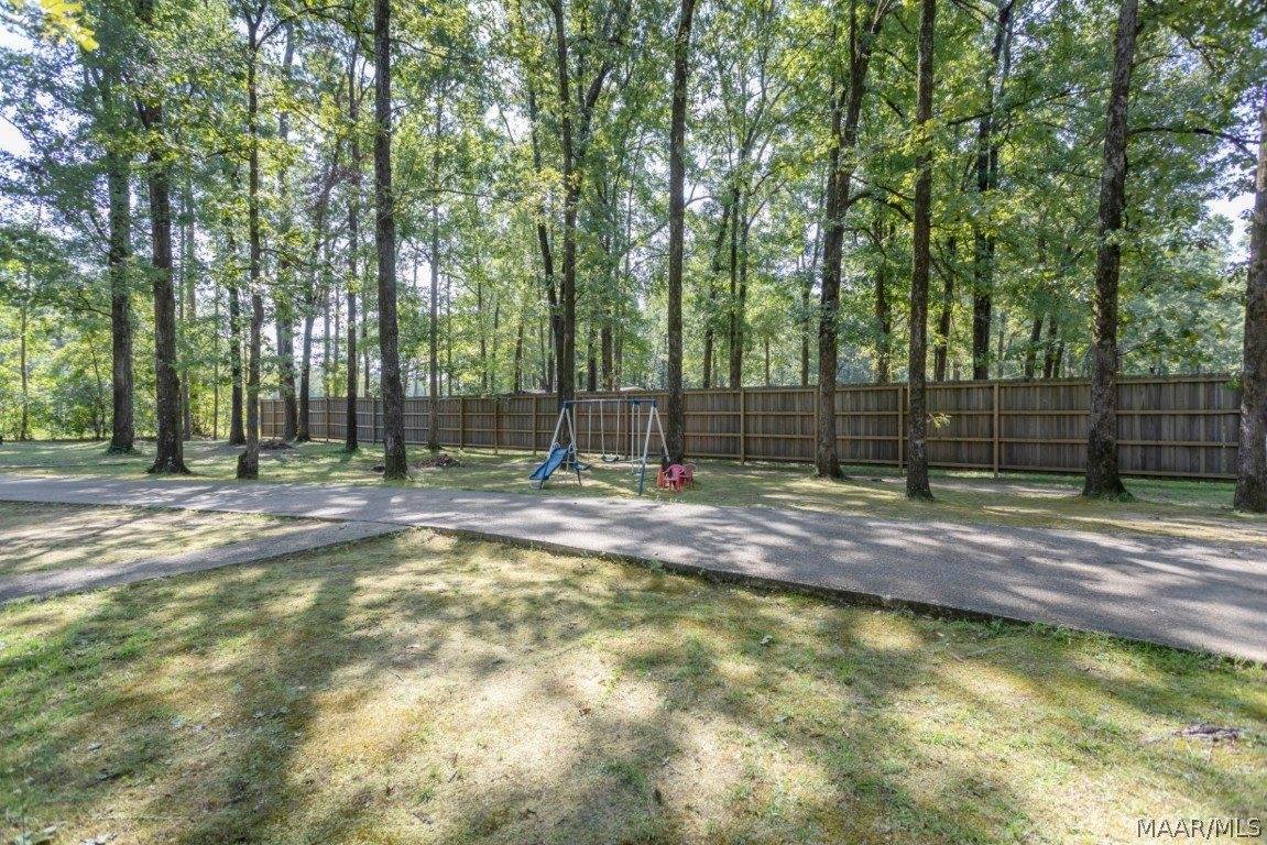 122 Pauline Circle, Wetumpka, AL 36092