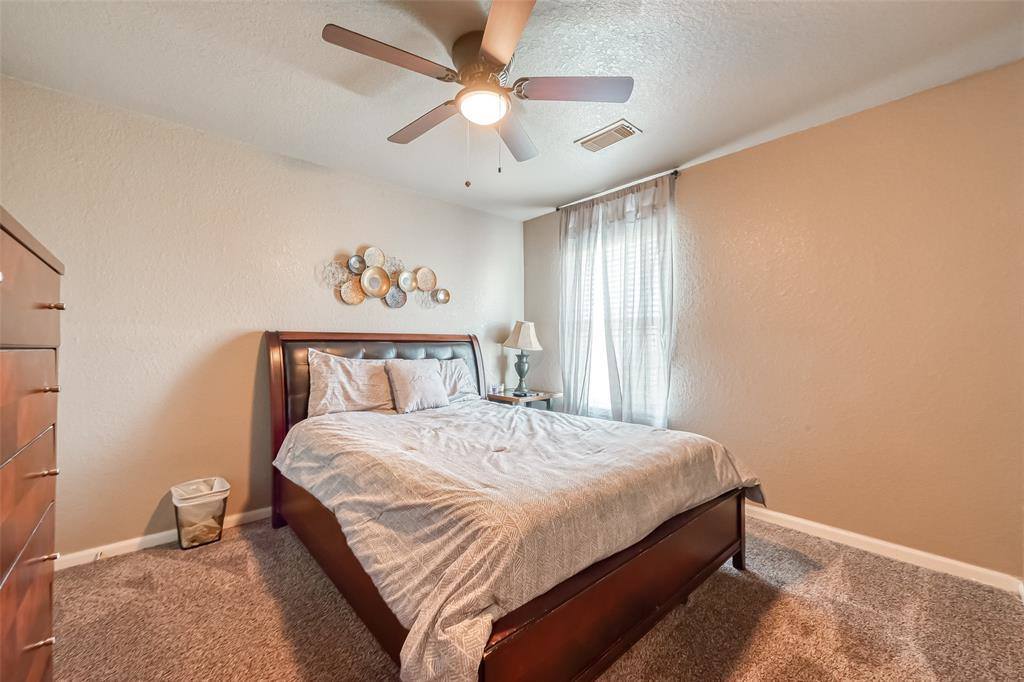 1942 Herringbone Drive, Houston, TX 77489