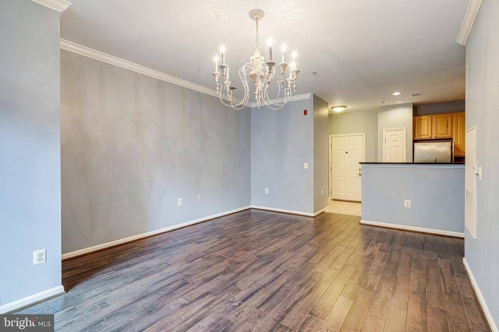 2465 Army Navy Drive, Arlington, VA 22206