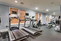 2465 Army Navy Drive, Arlington, VA 22206