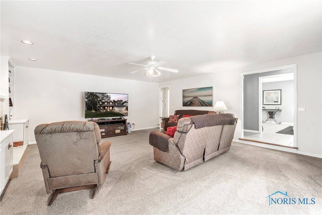 5903 Colonial Court, Sylvania, OH 43560