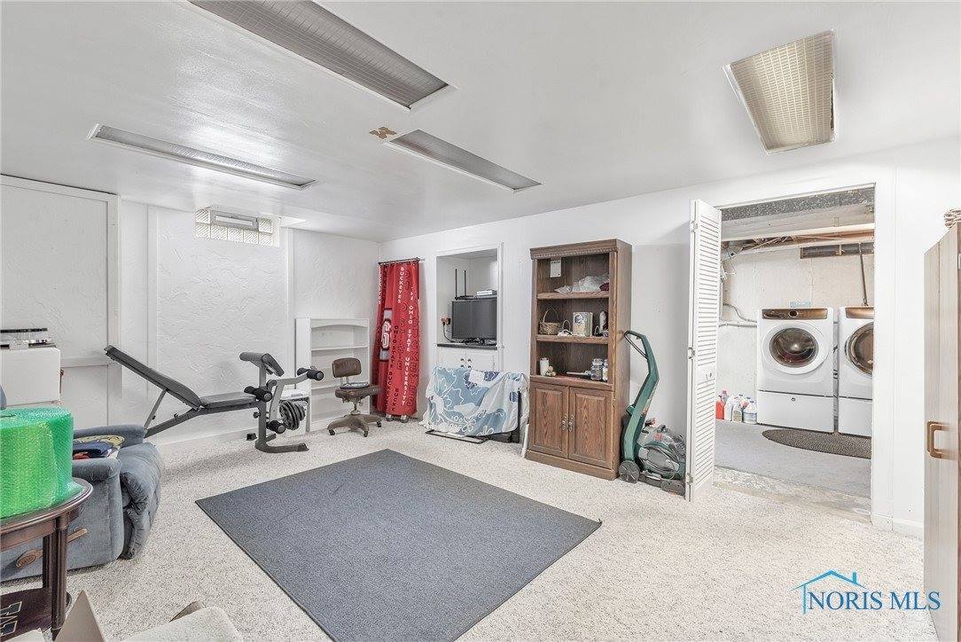 5903 Colonial Court, Sylvania, OH 43560