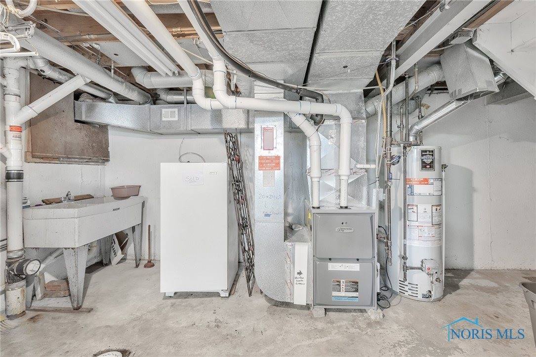 5903 Colonial Court, Sylvania, OH 43560