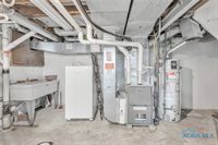 5903 Colonial Court, Sylvania, OH 43560