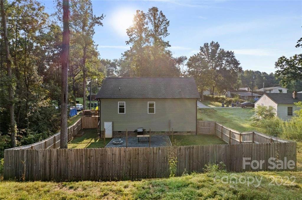 305 Tomberlin Road, Mount Holly, NC 28120