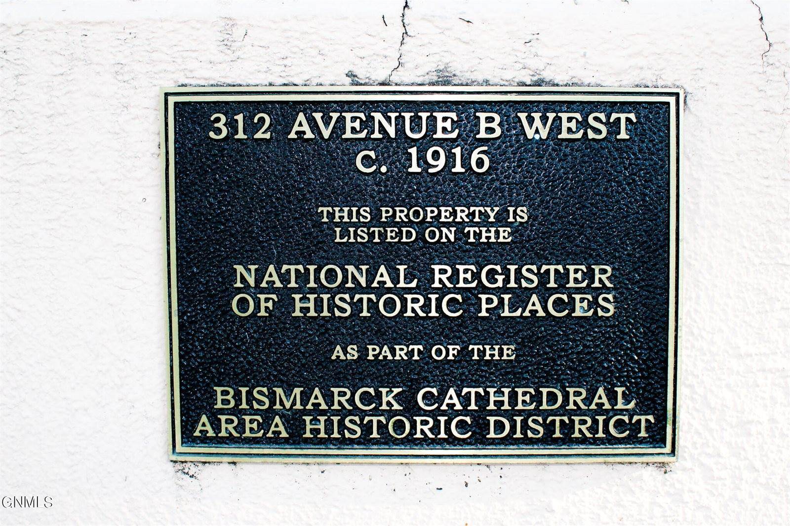 312 W Ave B, Bismarck, ND 58501