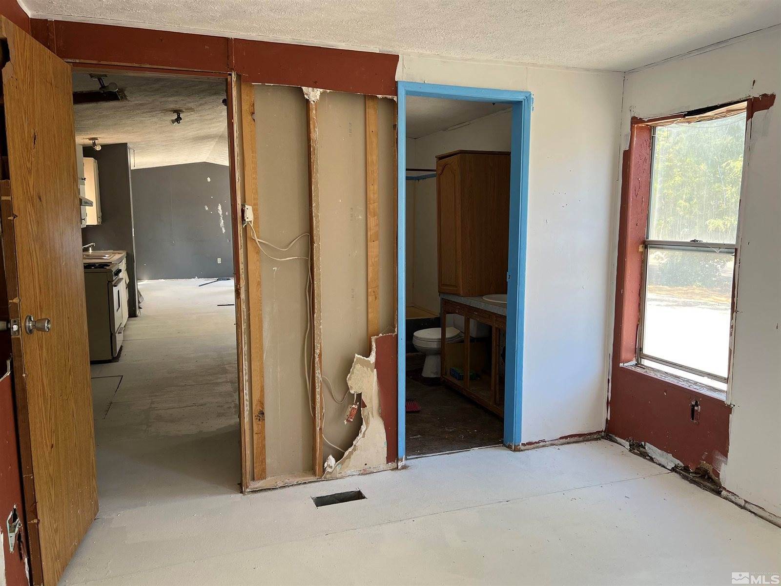 6370 Nugget Dr, Winnemucca, NV 89445