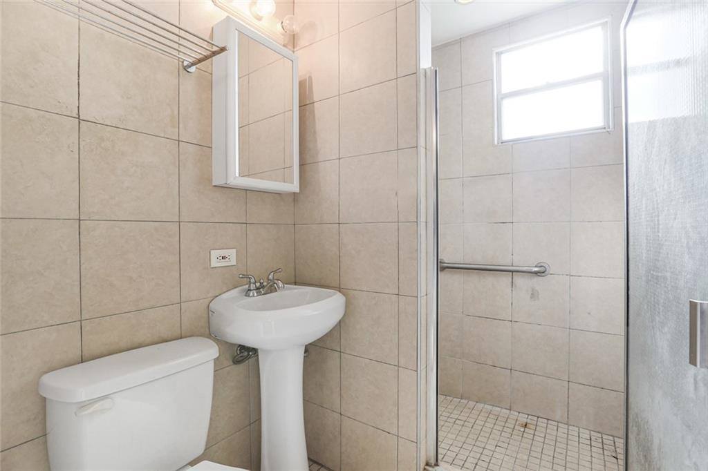 216 Maple Ridge Drive, Metairie, LA 70001