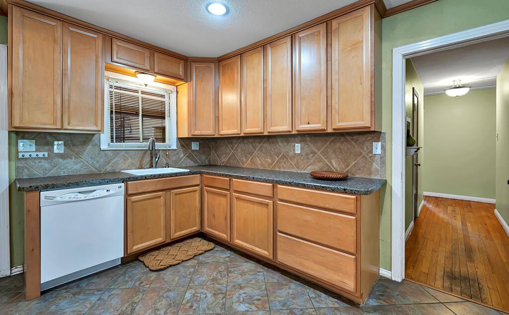 3020 Mitchell Avenue, Waco, TX 76708