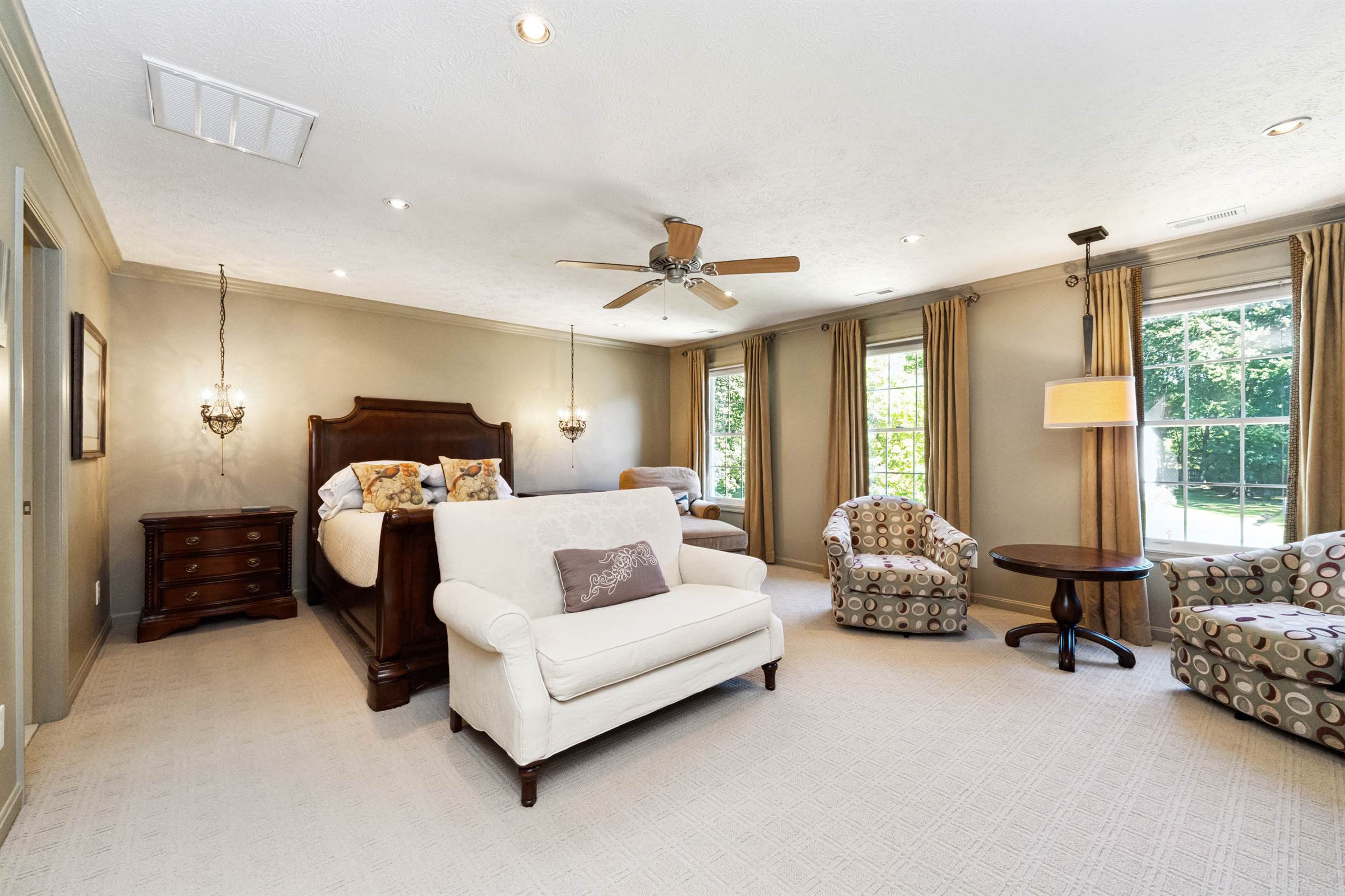 11808 Oakhurst Dr, Fredericksburg, VA 22407