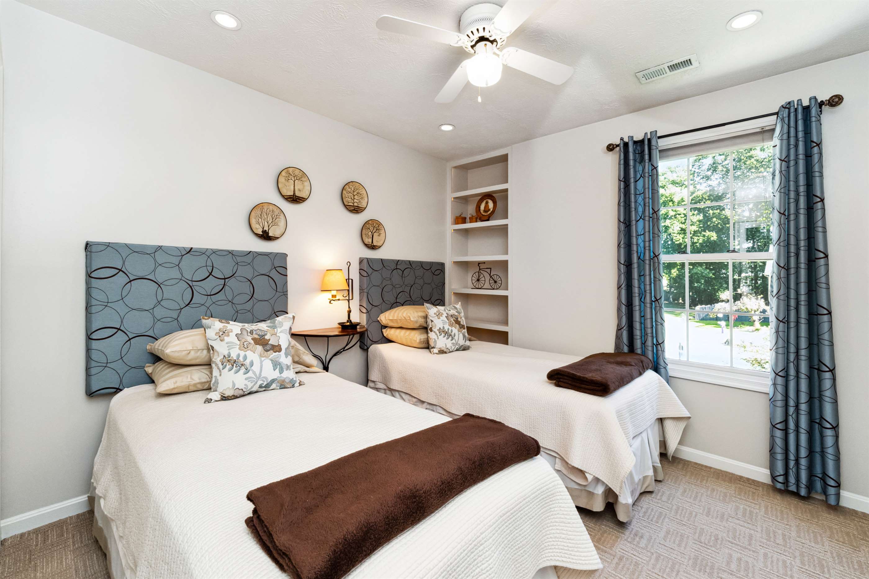 11808 Oakhurst Dr, Fredericksburg, VA 22407