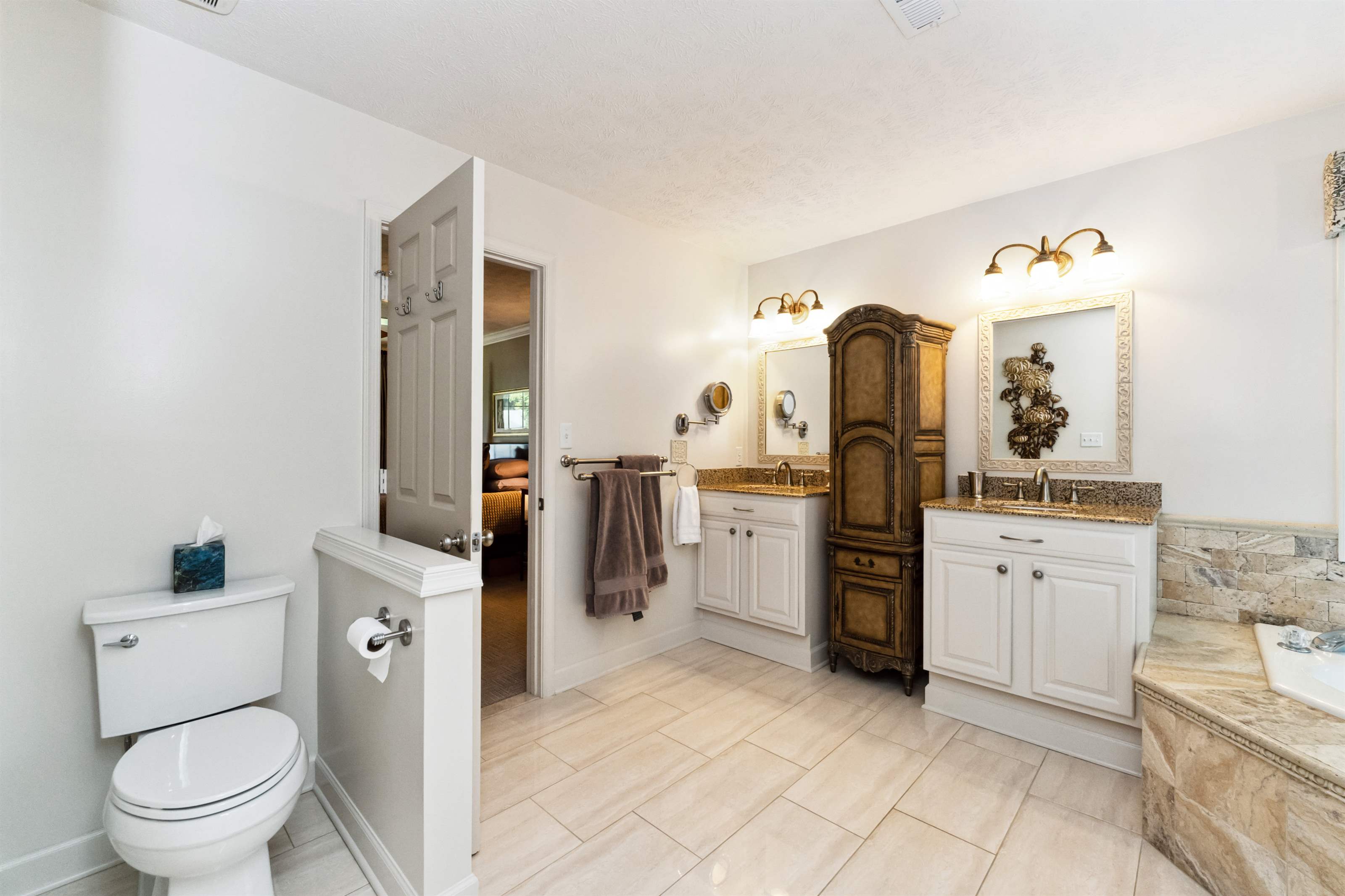 11808 Oakhurst Dr, Fredericksburg, VA 22407