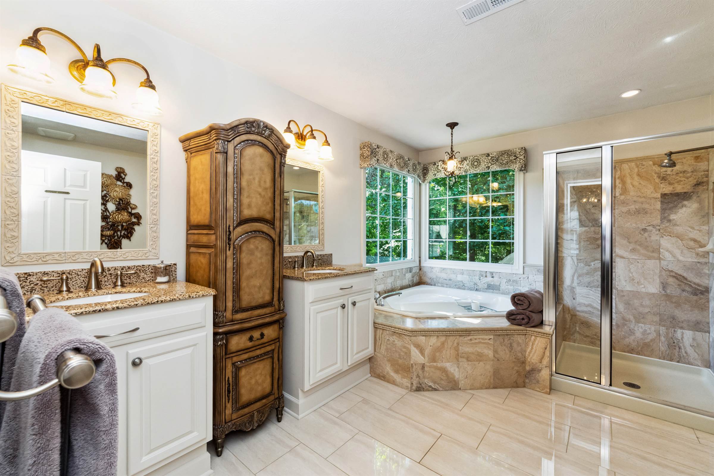 11808 Oakhurst Dr, Fredericksburg, VA 22407