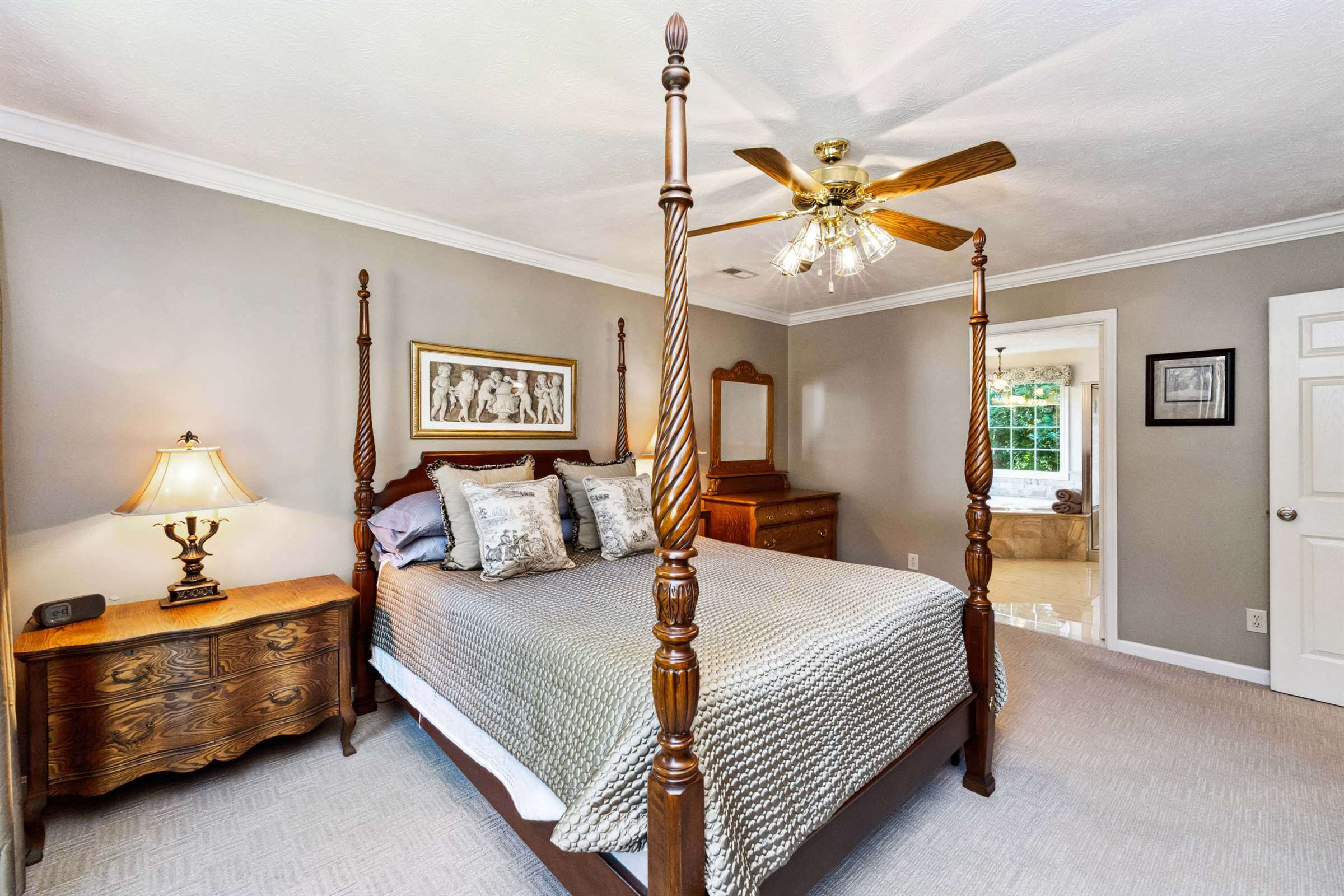 11808 Oakhurst Dr, Fredericksburg, VA 22407