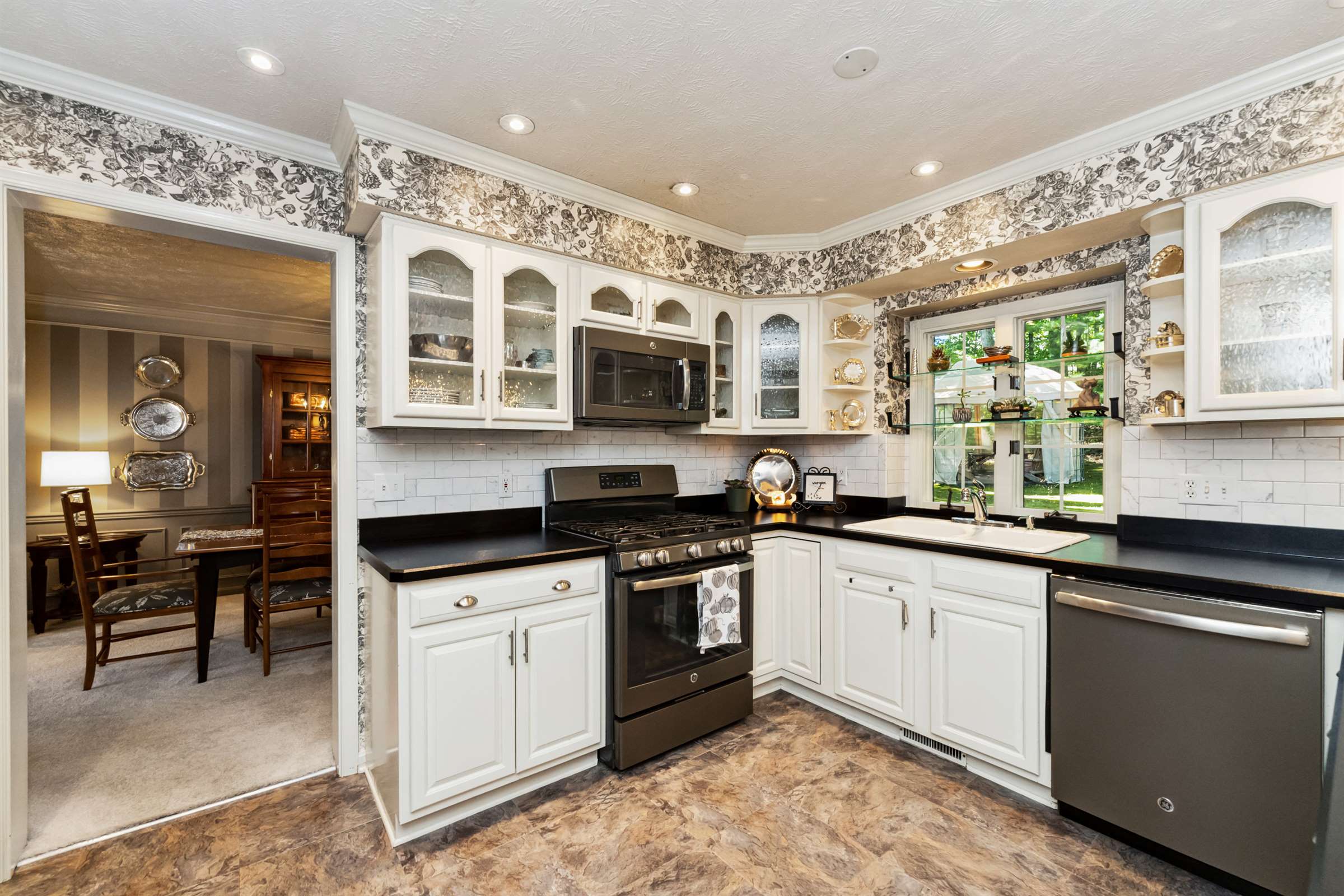 11808 Oakhurst Dr, Fredericksburg, VA 22407