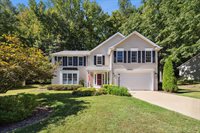 11808 Oakhurst Dr, Fredericksburg, VA 22407