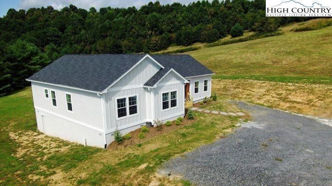 333 Olde Fields Drive, Fleetwood, NC 28626