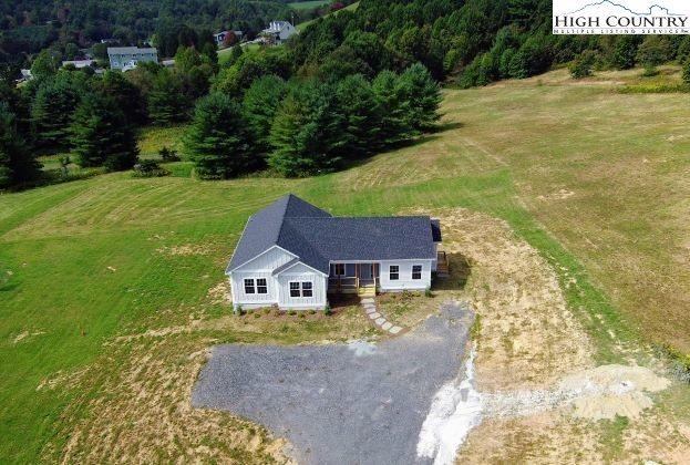 333 Olde Fields Drive, Fleetwood, NC 28626