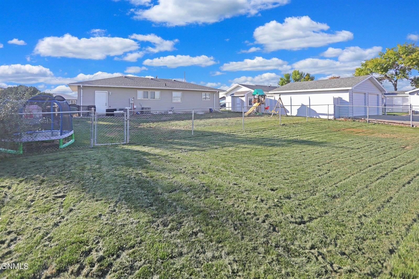 1224 13th Avenue West, Williston, ND 58801