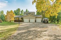 6440 Sully Drive, Bismarck, ND 58504