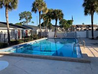 74 Lake Villa Way, Kissimmee, FL 34743