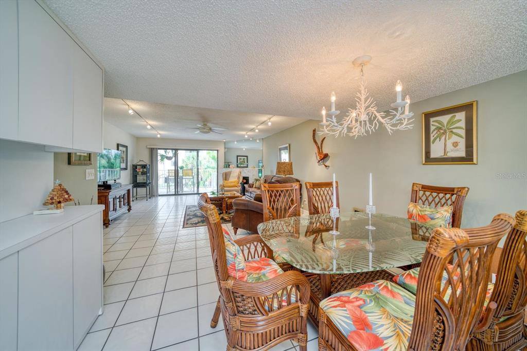 12274 1ST Street West, Treasure Island, FL 33706