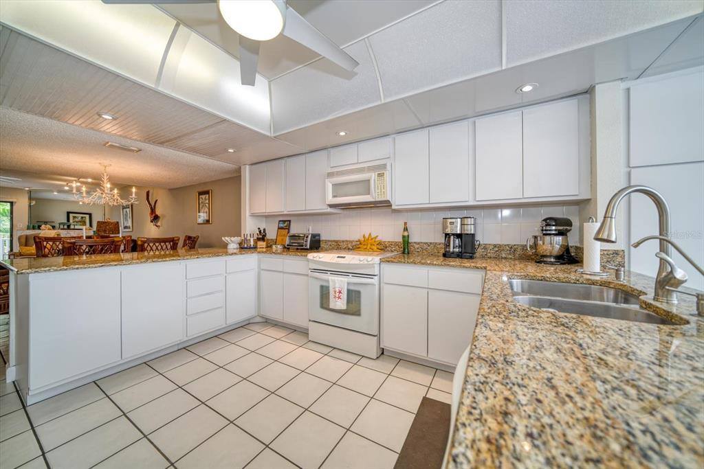 12274 1ST Street West, Treasure Island, FL 33706