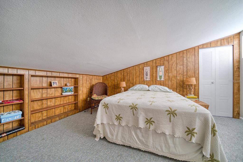 12274 1ST Street West, Treasure Island, FL 33706