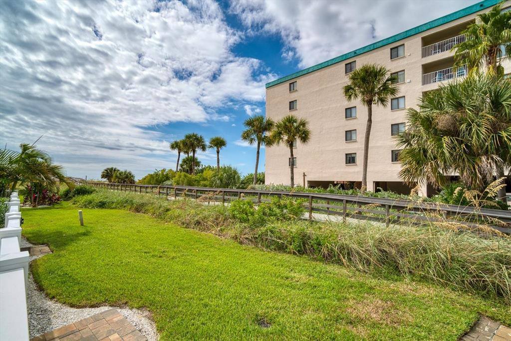 12274 1ST Street West, Treasure Island, FL 33706