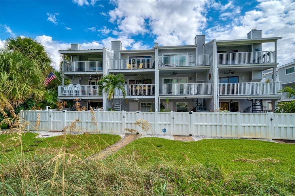 12274 1ST Street West, Treasure Island, FL 33706