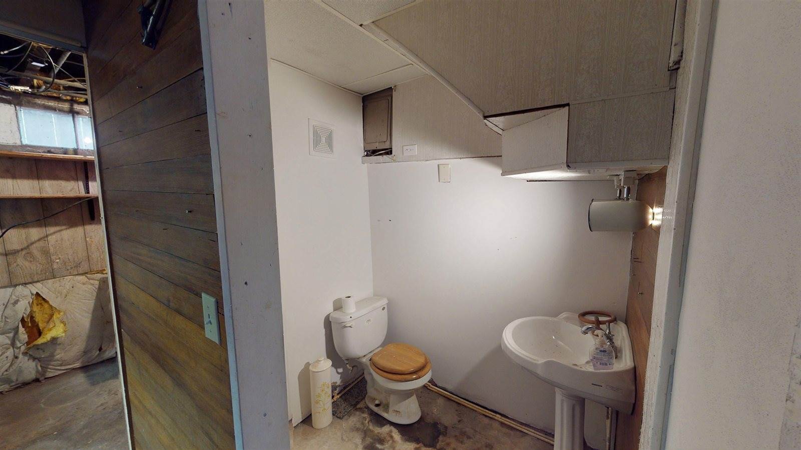 319 South Marquette Rd, Prairie Du Chien, WI 53821