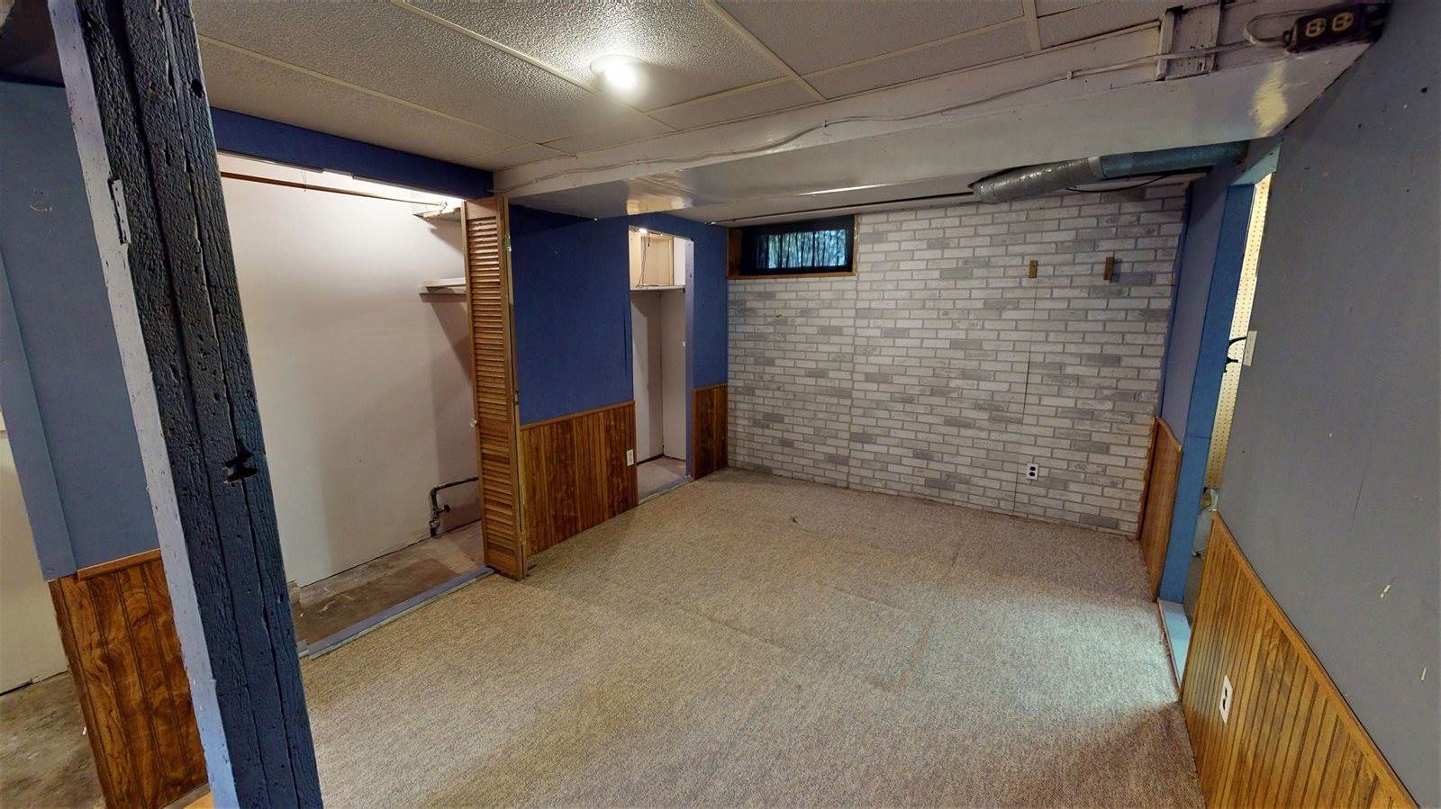 319 South Marquette Rd, Prairie Du Chien, WI 53821