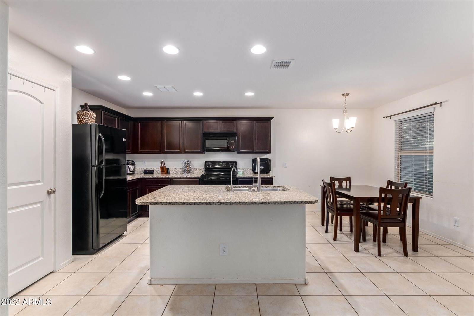 6114 East Oasis Boulevard, Florence, AZ 85132