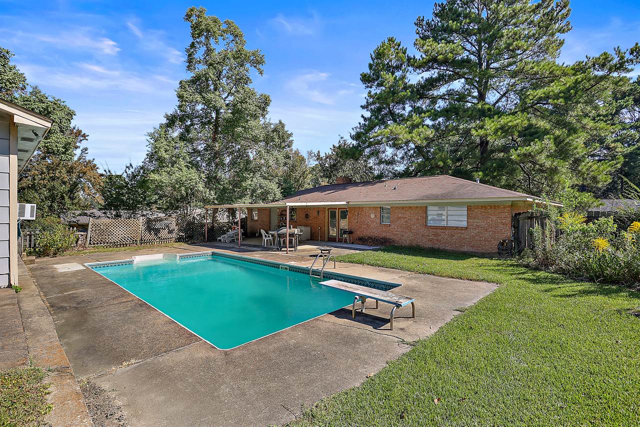 329 Bruin Avenue, Pearl, MS 39208