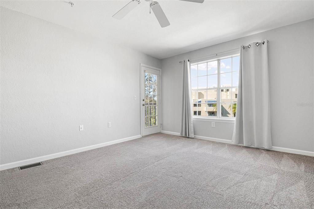 850 South Tamiami Trail, Sarasota, FL 34236