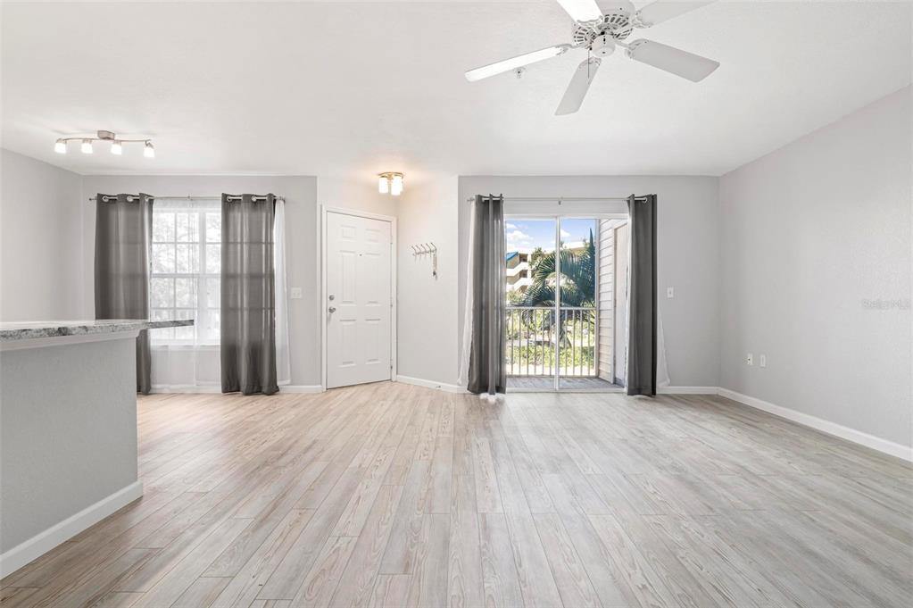 850 South Tamiami Trail, Sarasota, FL 34236