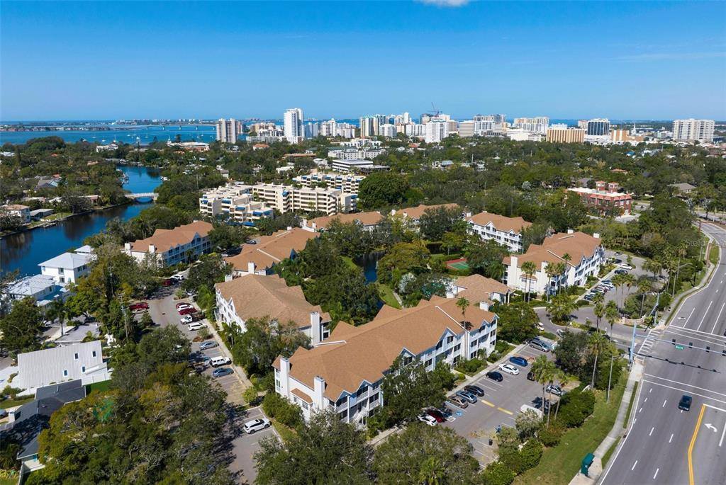 850 South Tamiami Trail, Sarasota, FL 34236