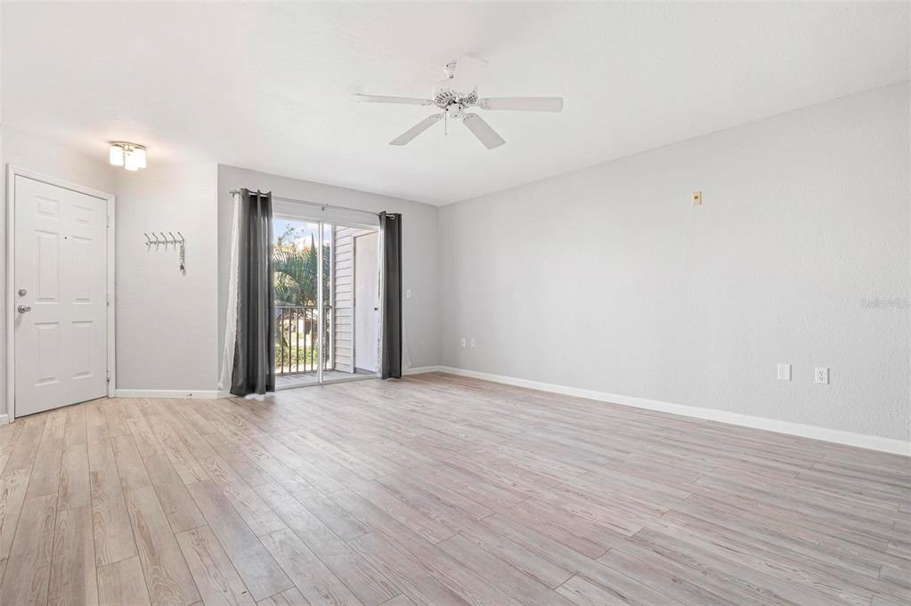 850 South Tamiami Trail, Sarasota, FL 34236