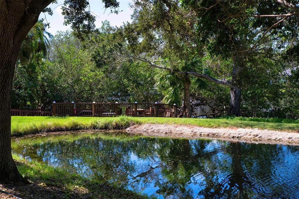 850 South Tamiami Trail, Sarasota, FL 34236