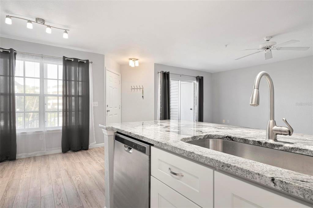 850 South Tamiami Trail, Sarasota, FL 34236