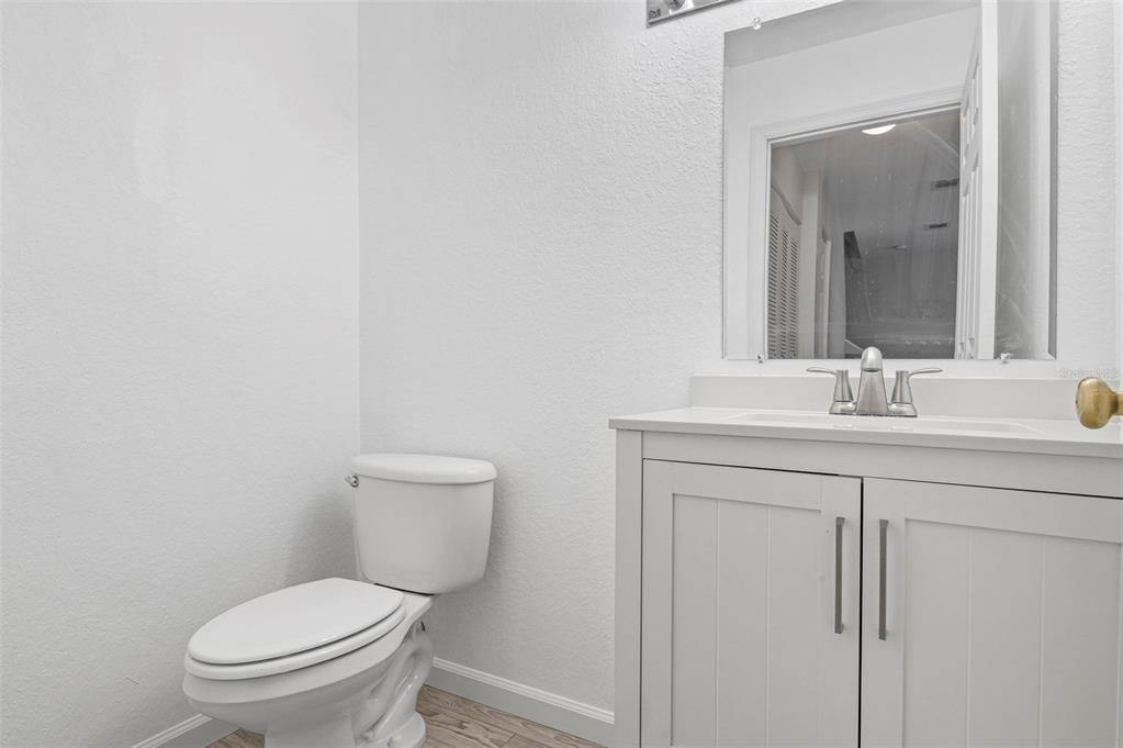 850 South Tamiami Trail, Sarasota, FL 34236