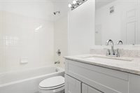 850 South Tamiami Trail, Sarasota, FL 34236