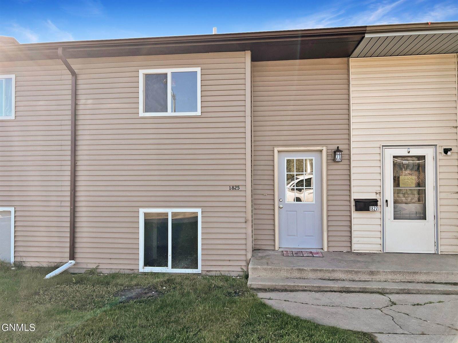 1825 31st Street West, Williston, ND 58801