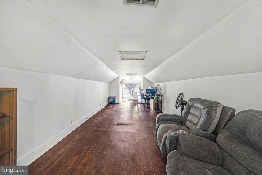 1911 Huddell Avenue, Marcus Hook, PA 19061