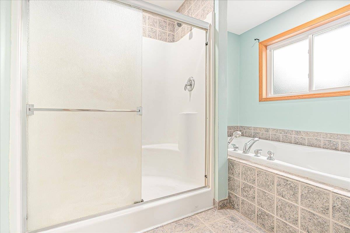 1928 Odyssey Drive, Brighton Township, MI 48114